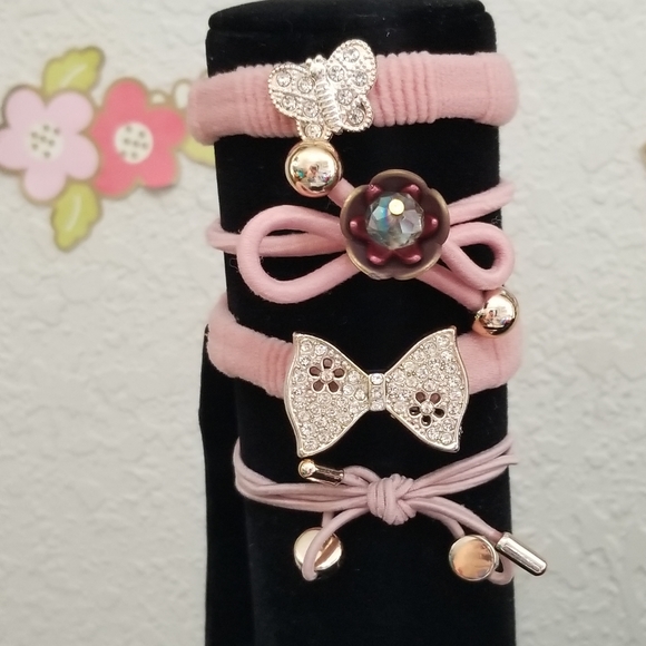 3/30☘️ANTHROPOLOGIE set of 4 Faux Pearl Hair Ties New - Picture 1 of 7